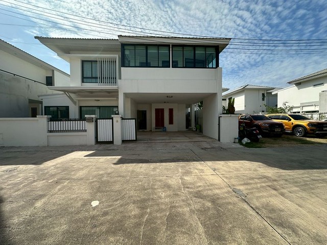 บ้านเดี่ยวศรีราชาให้เช่า โครงการหรู หลังใหญ่ เดอะ คอมพลีท ศรีราชา FP-H02361 