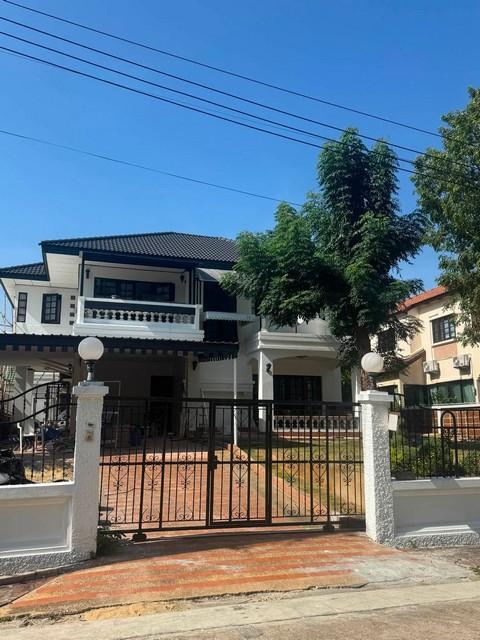 ให้เช่าบ้านเดี่ยว 2 ชั้น 119 ตร.ว. หมู่บ้านลดาวัลย์ ศรีนครินทร์ ชอยศรีด่าน14