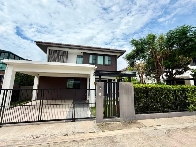ให้เช่า #บ้านเดี่ยว หมู่บ้านมัณฑนา บางนา กม.7 ซอยราชวินิตบางแก้ว #ใกล้เมกาบางนา 095-164-2956  AF