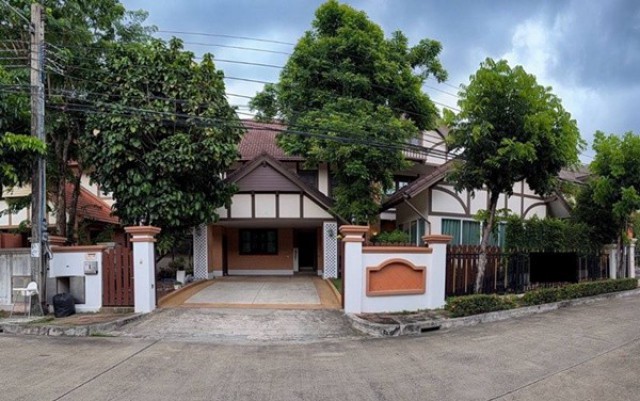 ขาย #บ้านเดี่ยว หมู่บ้าน ลัดดารมย์ เอกมัย-รามอินทรา ถนนประดิษฐ์มนูธรรม #ใกล้เซ็นทรัลอีสวิลล์ #ใกล้แฟชั่นไอส์แลนด์  095-164-2956  AJ