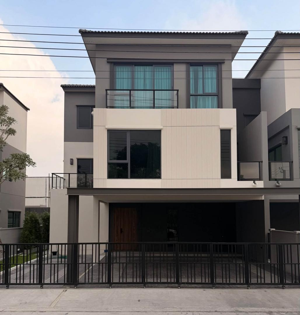 ให้เช่าบ้านเดี่ยว 3 ชั้น 320 ตร.ม. The Edition Bangna Phase 2 หลัง Mega Bangna