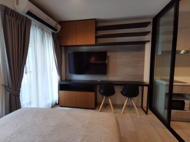 Life One Wireless 16th Floor Fully Furnished Smart Storage Near BTS Ploenchit